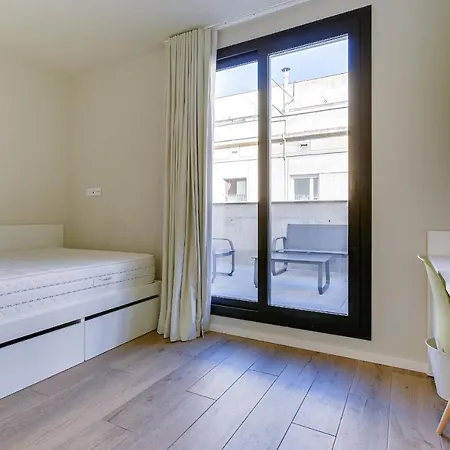 Xior Collblanc Apartment *